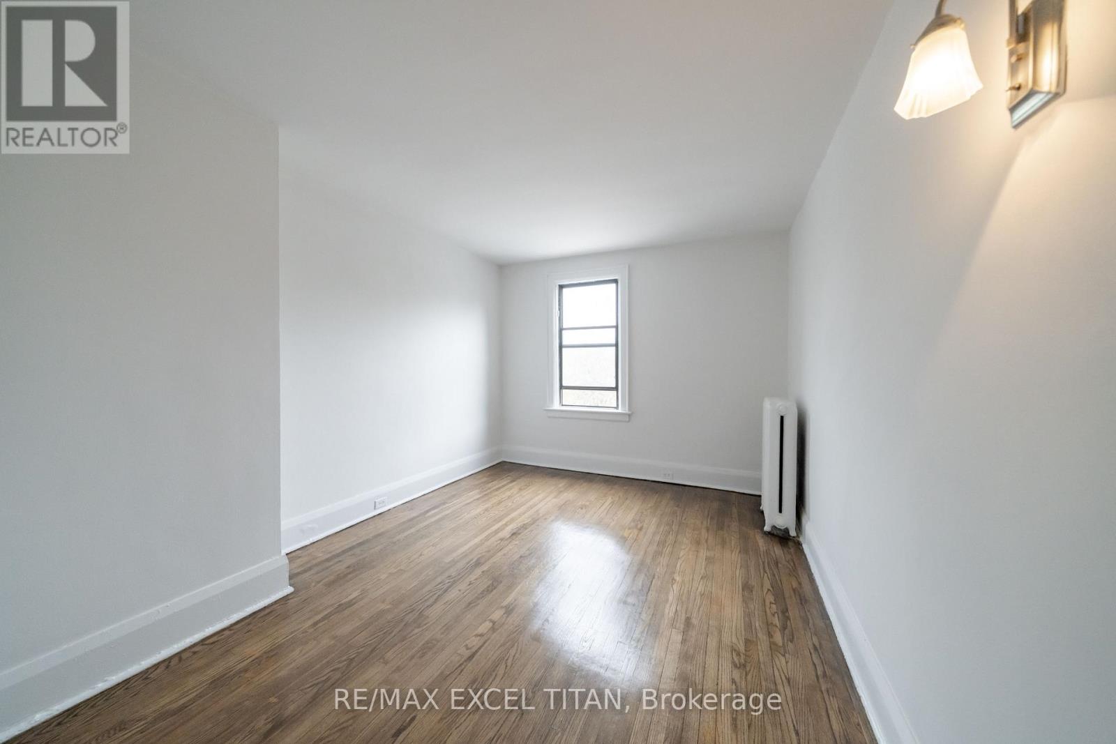 46 - 4 Kingston Road, Toronto, Ontario  M4L 1S4 - Photo 4 - E13091258