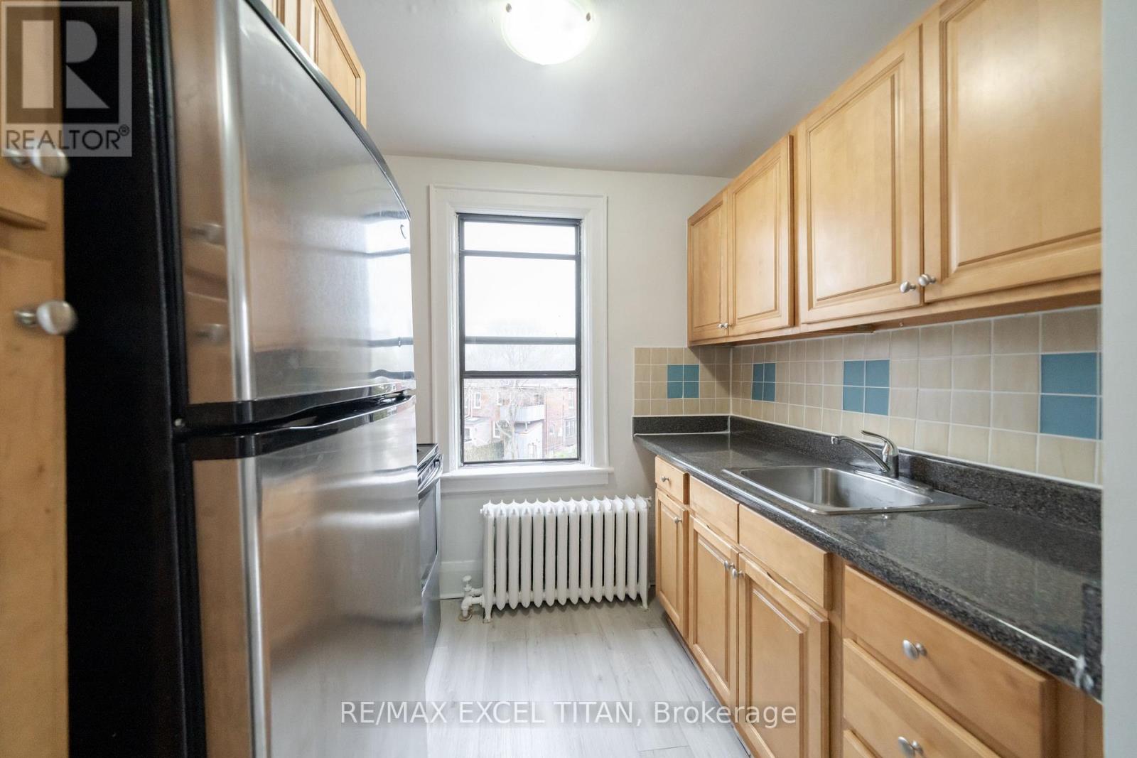 46 - 4 Kingston Road, Toronto, Ontario  M4L 1S4 - Photo 8 - E13091258