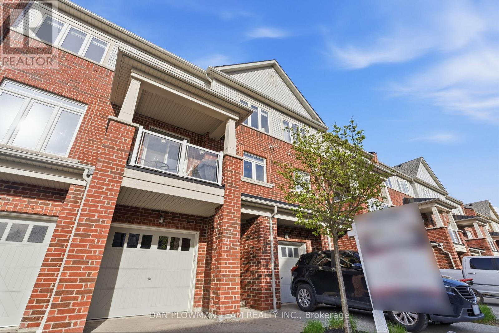 2431 Nantucket Chase, Pickering, Ontario  L1X 0E4 - Photo 2 - E13091268