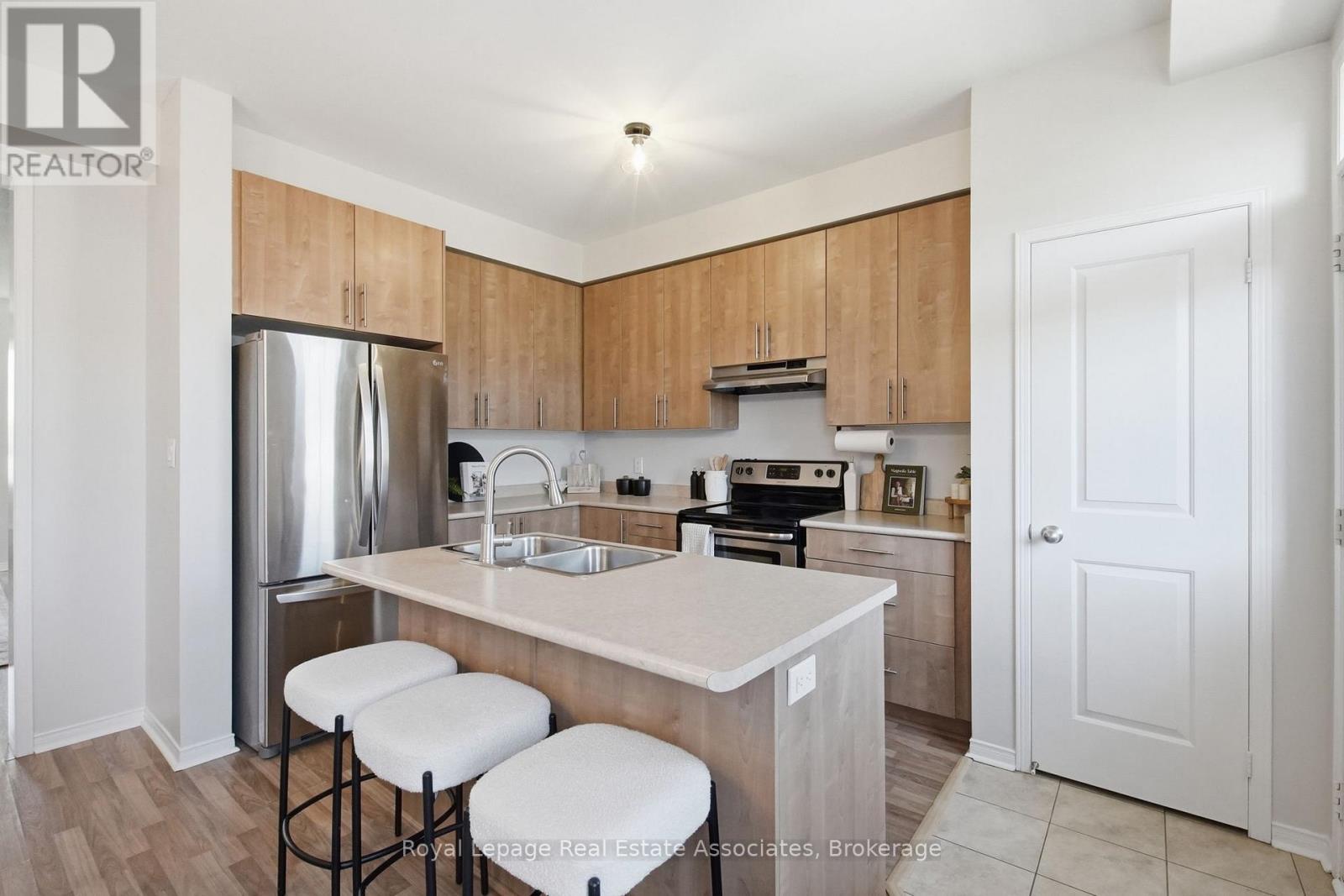 228 Brookhill Boulevard, Clarington, Ontario  L1C 0M2 - Photo 14 - E13091318