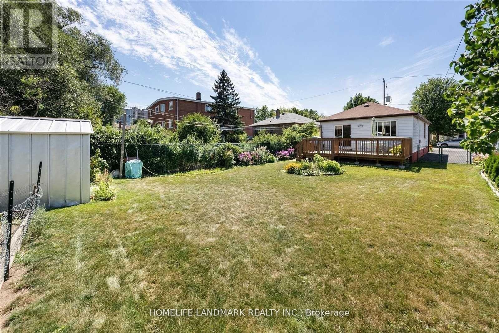 (Full House) - 19 Winterer Avenue, Toronto, Ontario  M1K 4L6 - Photo 31 - E13091476