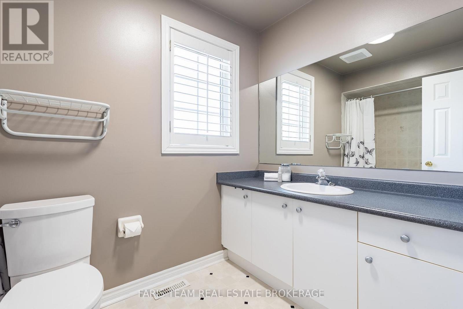 11 Berry Court, Barrie, Ontario  L4N 0J6 - Photo 26 - S12986420
