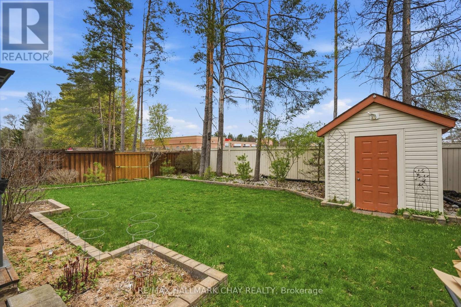 17 Armeda Clow Crescent, Essa, Ontario  L3W 0H7 - Photo 45 - N13091440