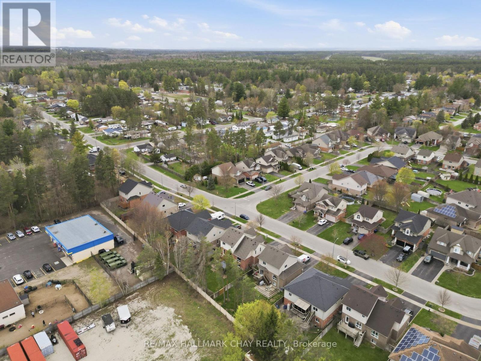 17 Armeda Clow Crescent, Essa, Ontario  L3W 0H7 - Photo 47 - N13091440