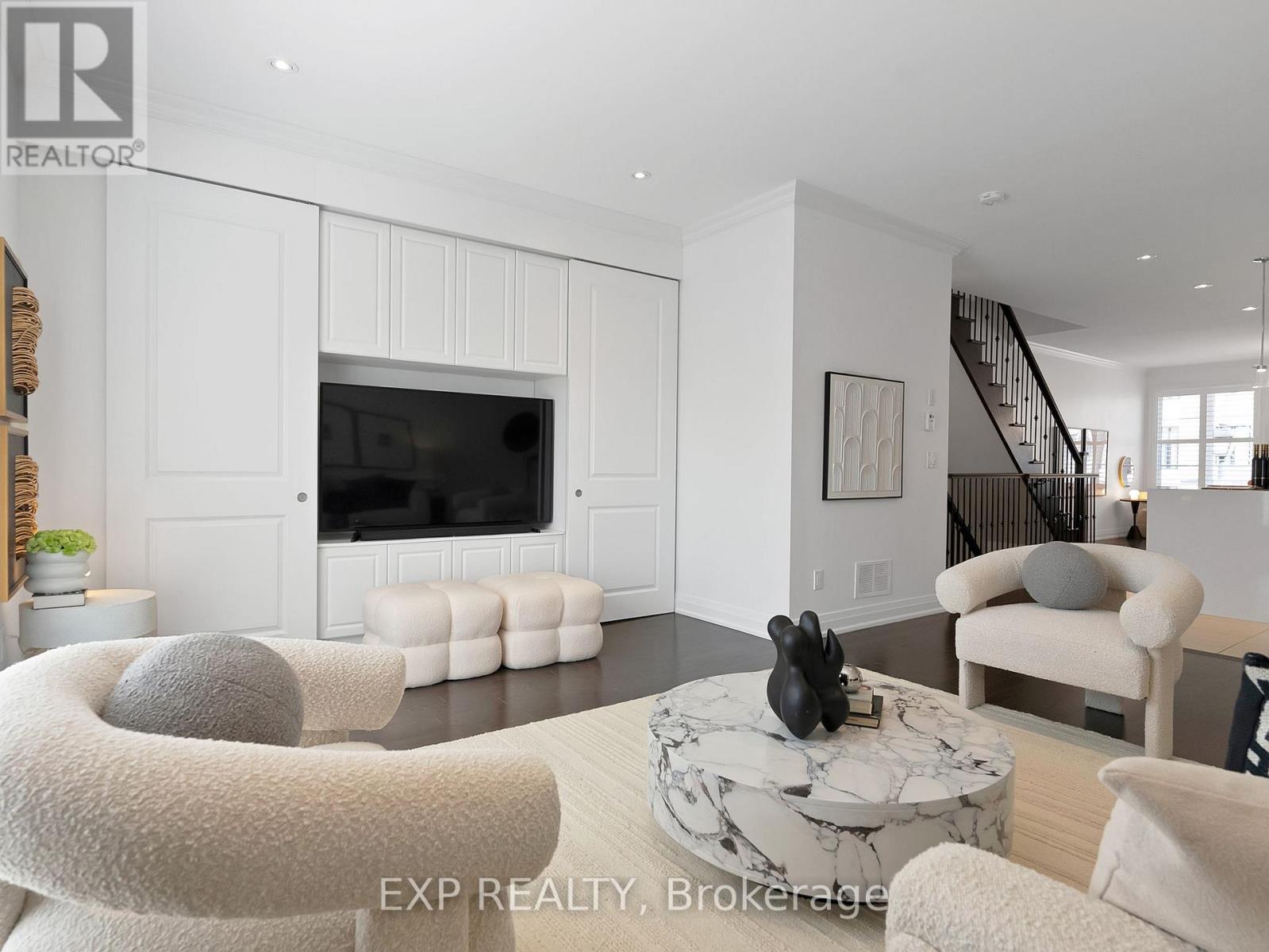 35 Mcgurran Lane, Richmond Hill, Ontario  L4B 0G8 - Photo 8 - N13091468