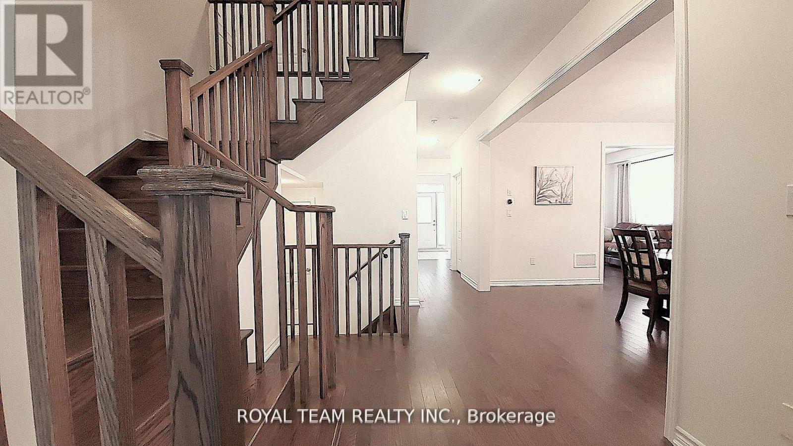251 Danny Wheeler Boulevard, Georgina, Ontario  L4P 0J9 - Photo 22 - N13091502