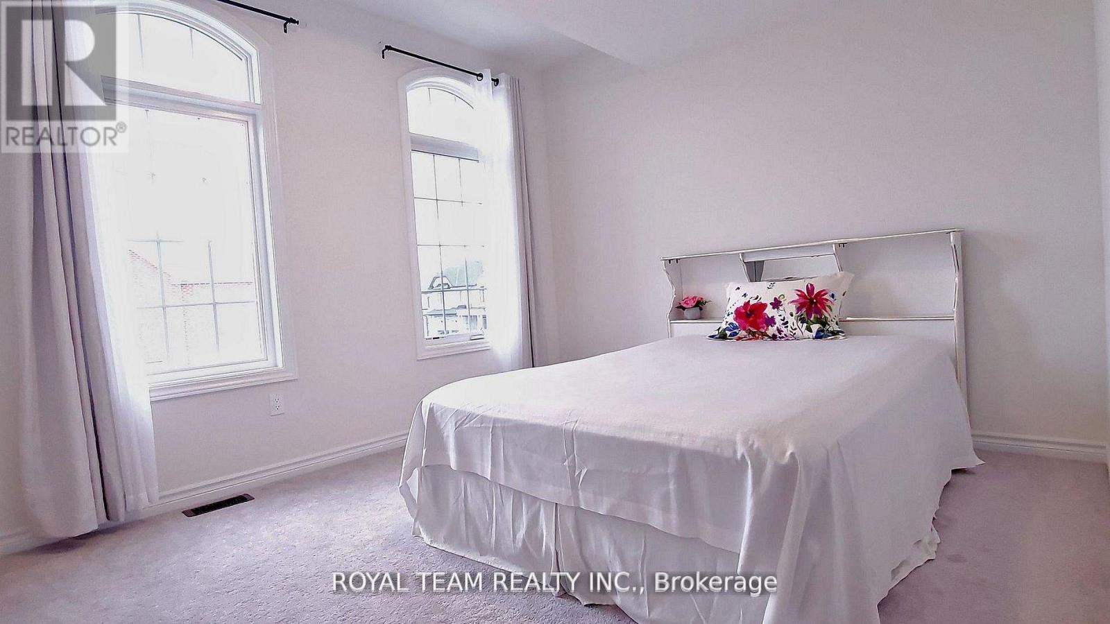251 Danny Wheeler Boulevard, Georgina, Ontario  L4P 0J9 - Photo 30 - N13091502