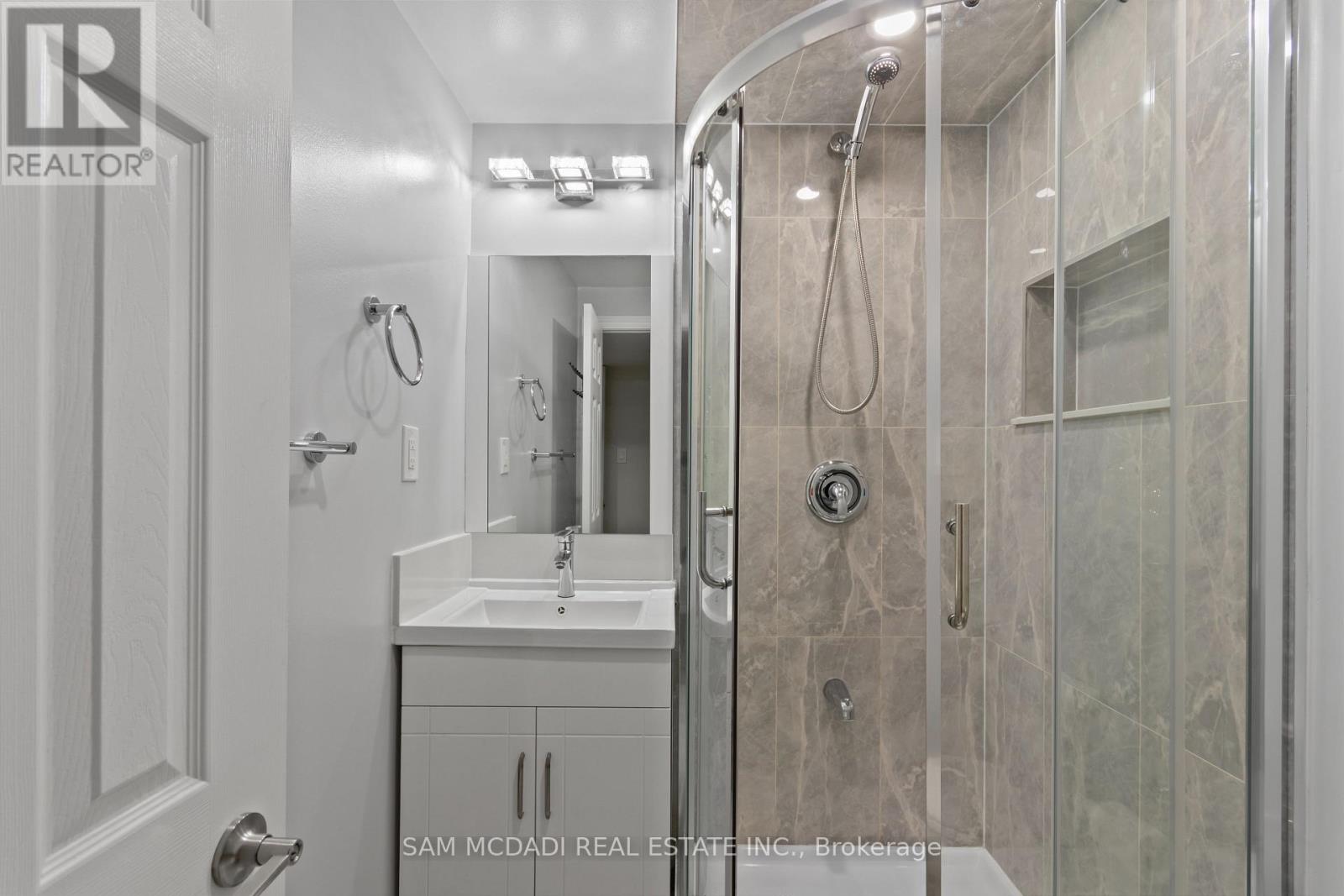 8 Brooklyn Crescent, Markham, Ontario  L3P 7C1 - Photo 32 - N13091520