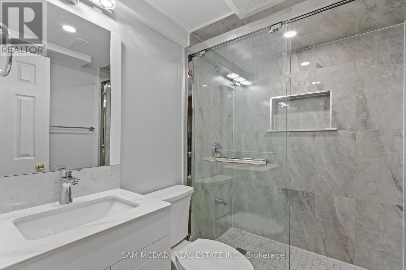 8 Brooklyn Crescent, Markham, Ontario  L3P 7C1 - Photo 33 - N13091520