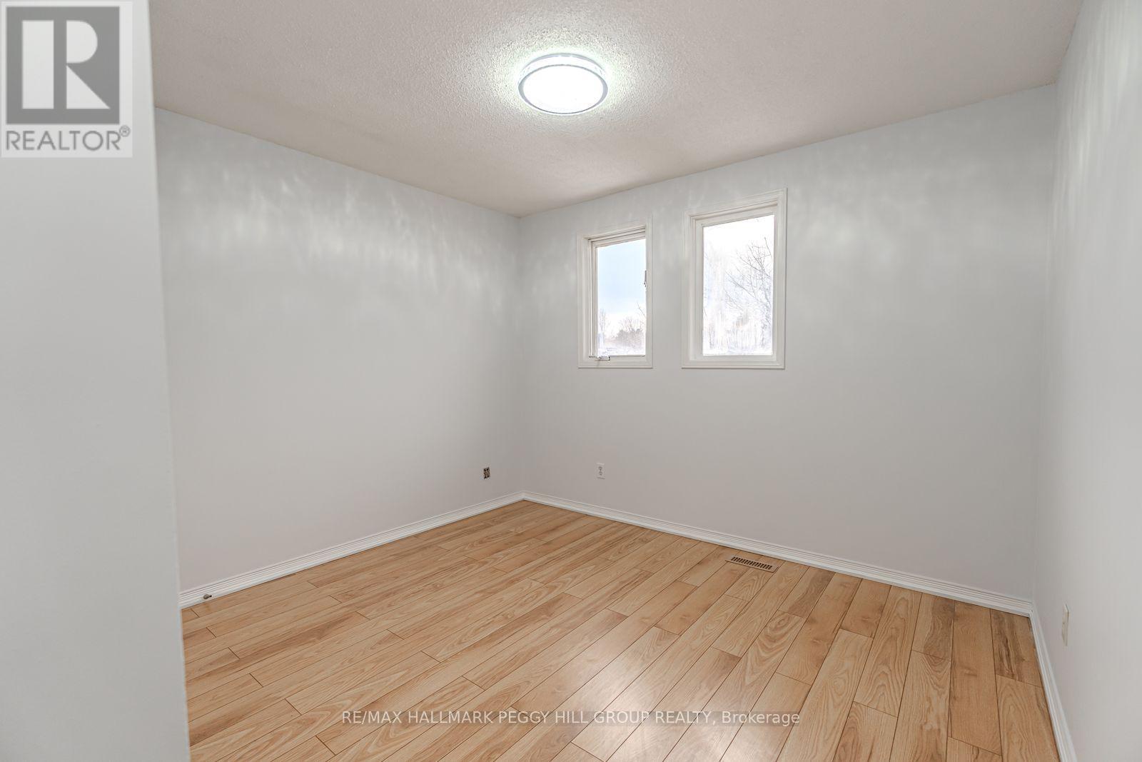 111 Garden Drive, Barrie (Allandale Heights), Ontario  L4N 5T9 - Photo 6 - S13091398