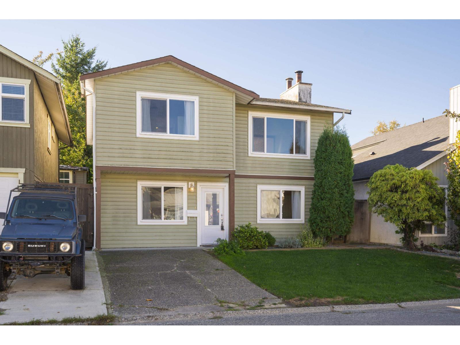 8558 Mccutcheon Avenue, Chilliwack Proper South, Chilliwack, British Columbia  V2P 7K7 - Photo 1 - R3119553