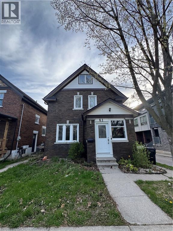 61 WATERLOO Drive, Kitchener, Ontario
