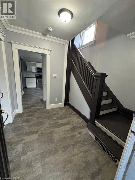 61 Waterloo Drive, Kitchener, Ontario  N2H 3V1 - Photo 4 - 40827817