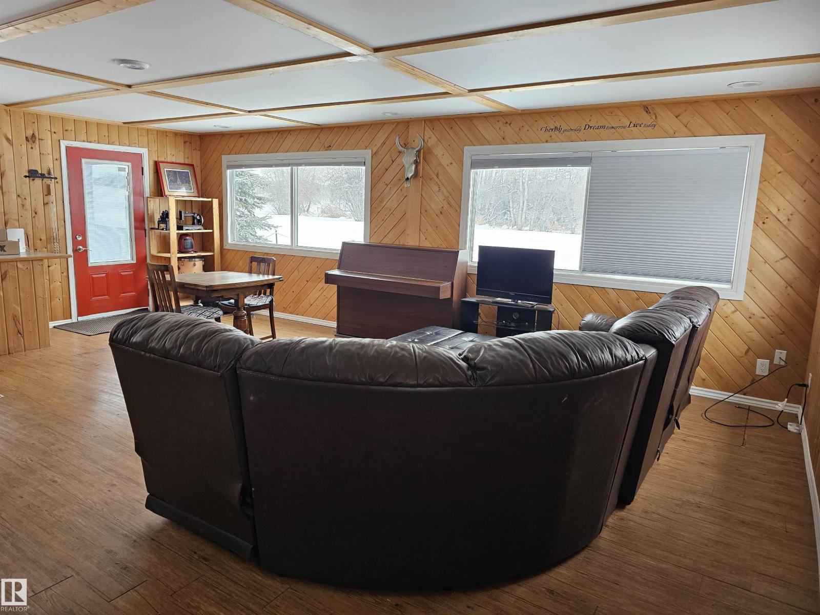 215 2 St, Rural Lac Ste. Anne County, Alberta  T0E 1A0 - Photo 4 - E4475498