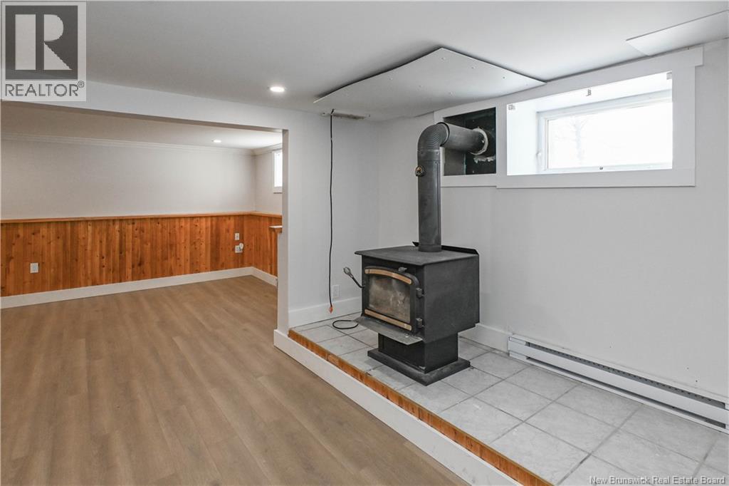 228 Pêcheur Nord Street, Lamèque, New Brunswick  E8T 1J3 - Photo 36 - NB131389