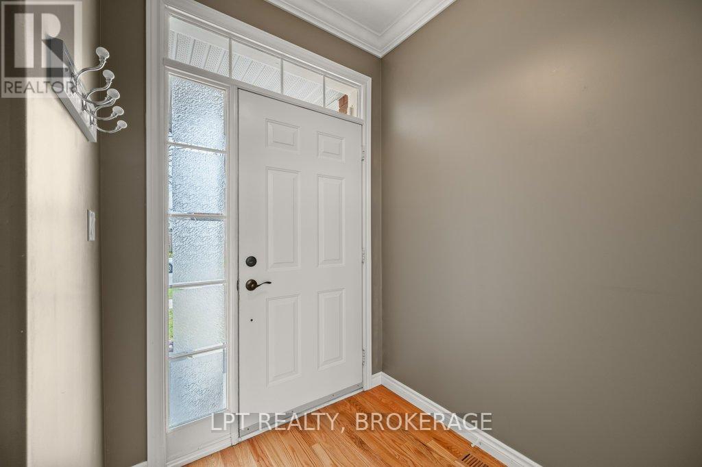421 Cooke Crescent, Kingston, Ontario  K7P 3J5 - Photo 3 - X13091728
