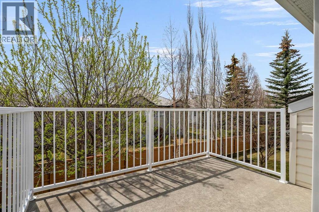 122 Rocky Ridge Villas Nw, Calgary, Alberta  T3G 4R3 - Photo 10 - A2308176