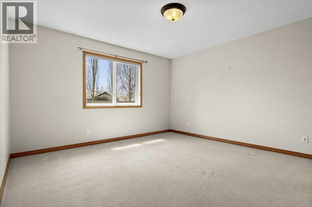 122 Rocky Ridge Villas Nw, Calgary, Alberta  T3G 4R3 - Photo 20 - A2308176