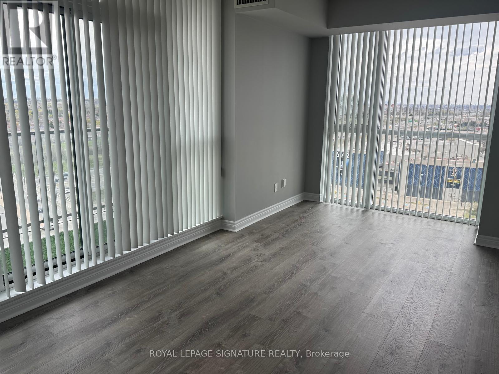 1716 - 339 Rathburn Road W, Mississauga, Ontario  L5B 0K6 - Photo 6 - W13091312