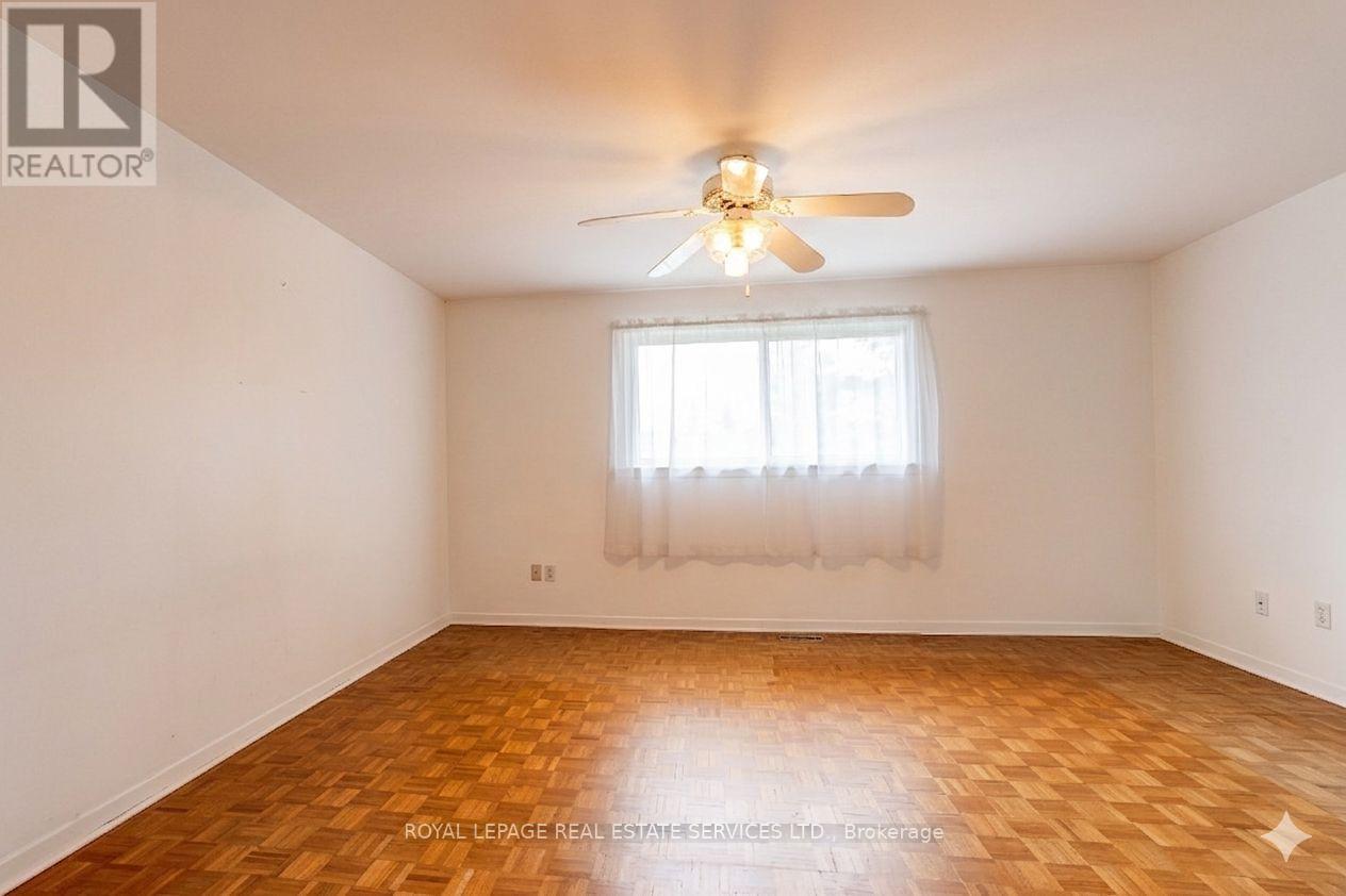 8 Kenninghall Boulevard, Mississauga, Ontario  L5N 1J4 - Photo 16 - W13091368