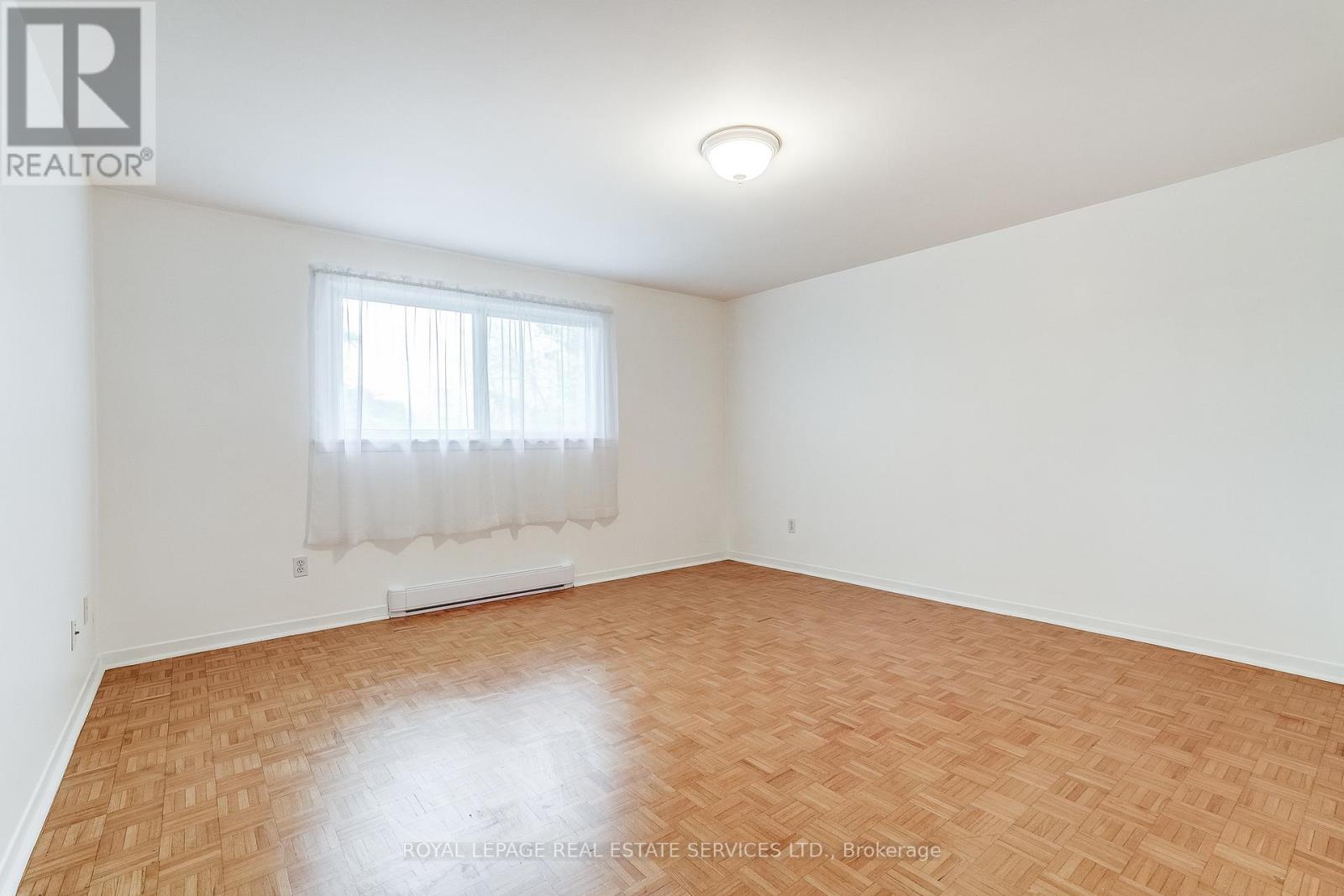 8 Kenninghall Boulevard, Mississauga, Ontario  L5N 1J4 - Photo 22 - W13091368