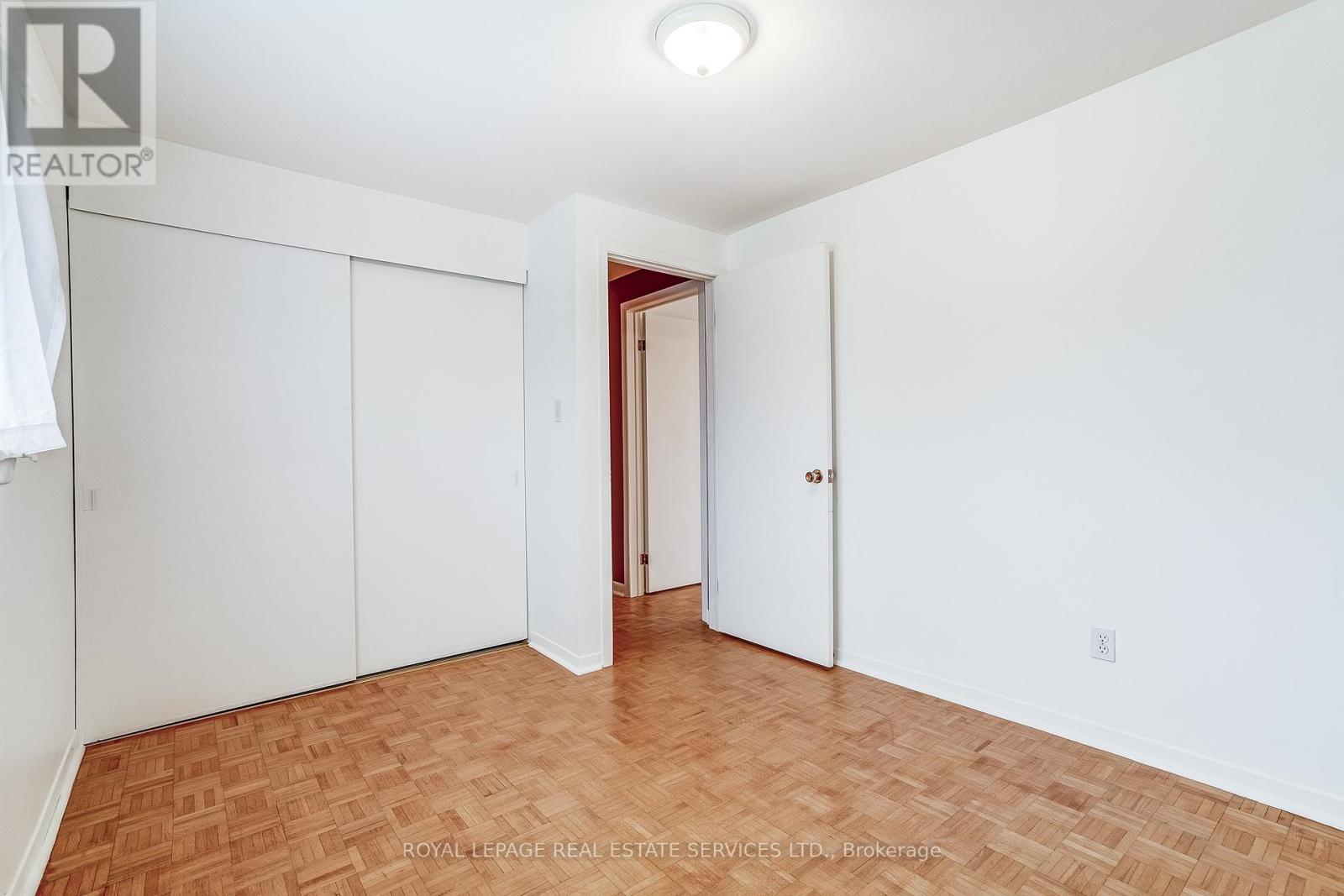 8 Kenninghall Boulevard, Mississauga, Ontario  L5N 1J4 - Photo 23 - W13091368