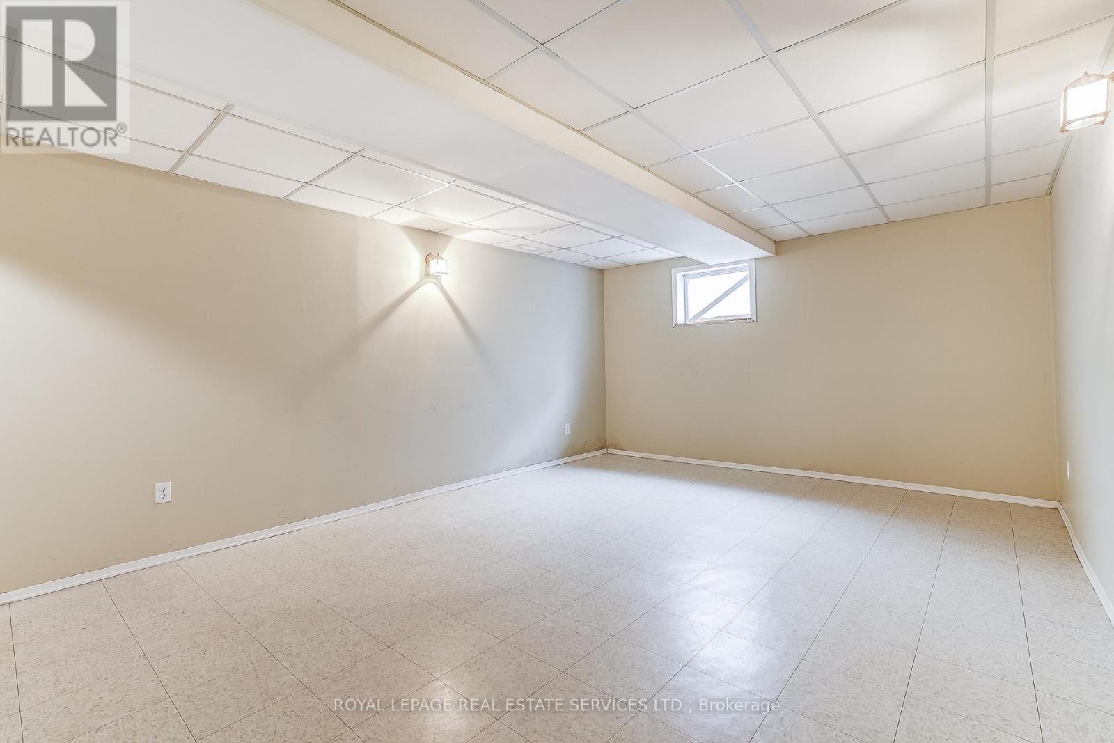 8 Kenninghall Boulevard, Mississauga, Ontario  L5N 1J4 - Photo 25 - W13091368
