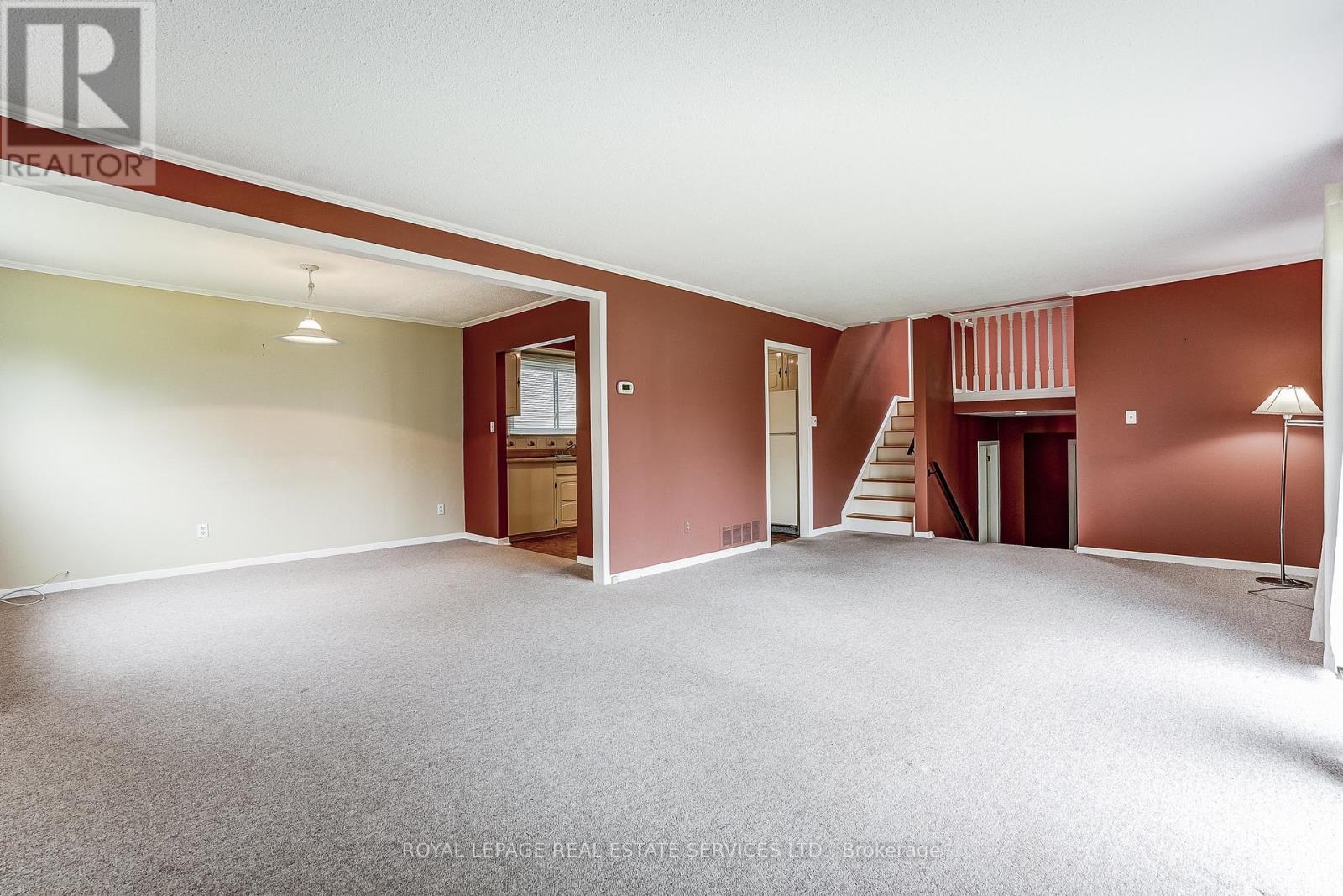 8 Kenninghall Boulevard, Mississauga, Ontario  L5N 1J4 - Photo 9 - W13091368