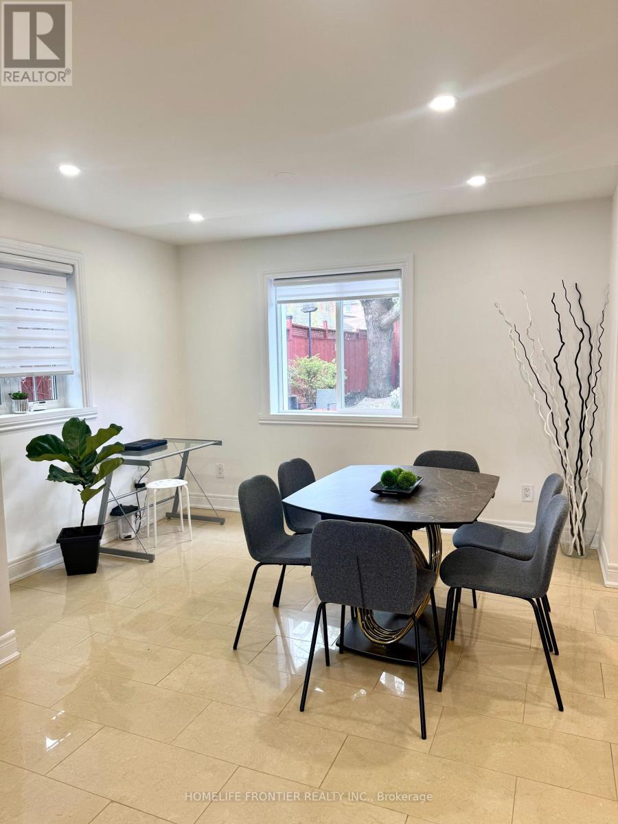 17 Bertram Street W, Toronto, Ontario  M6M 3S3 - Photo 13 - W13091418