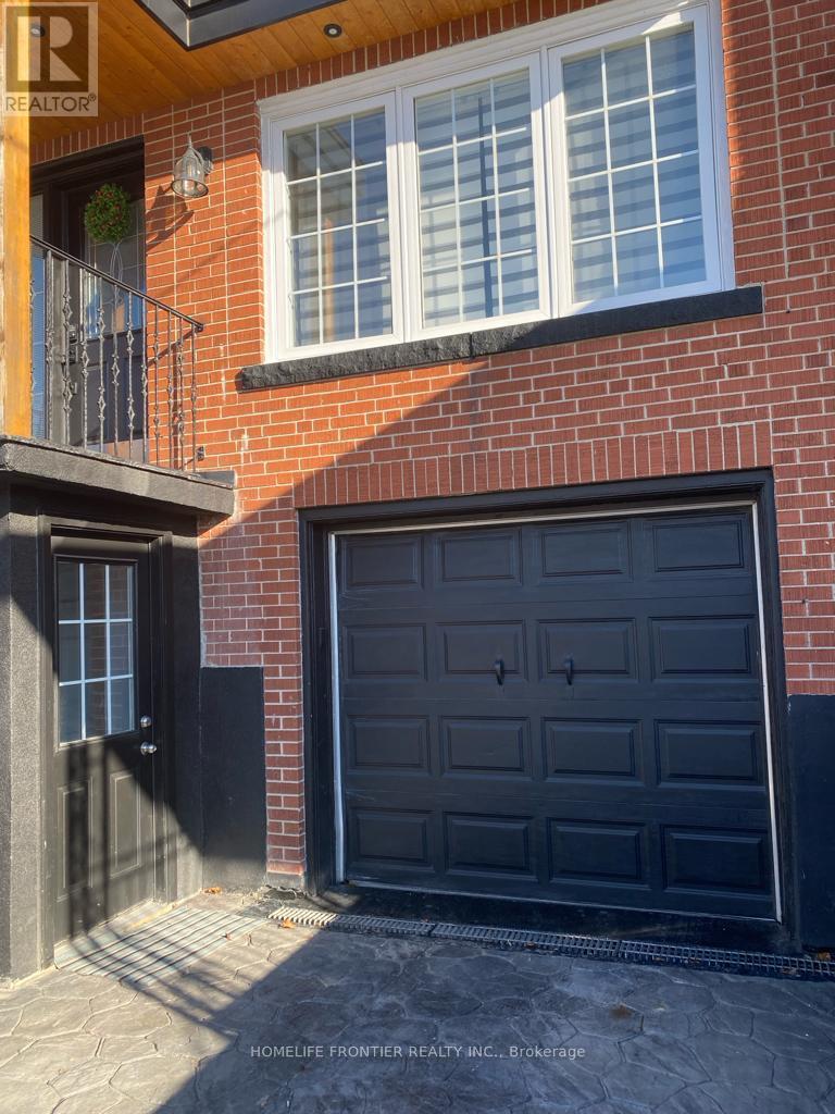 17 Bertram Street W, Toronto, Ontario  M6M 3S3 - Photo 2 - W13091418