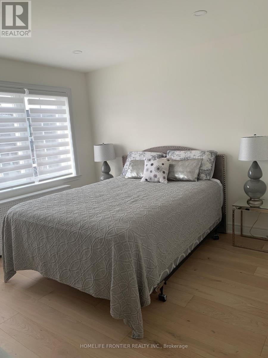 17 Bertram Street W, Toronto, Ontario  M6M 3S3 - Photo 20 - W13091418