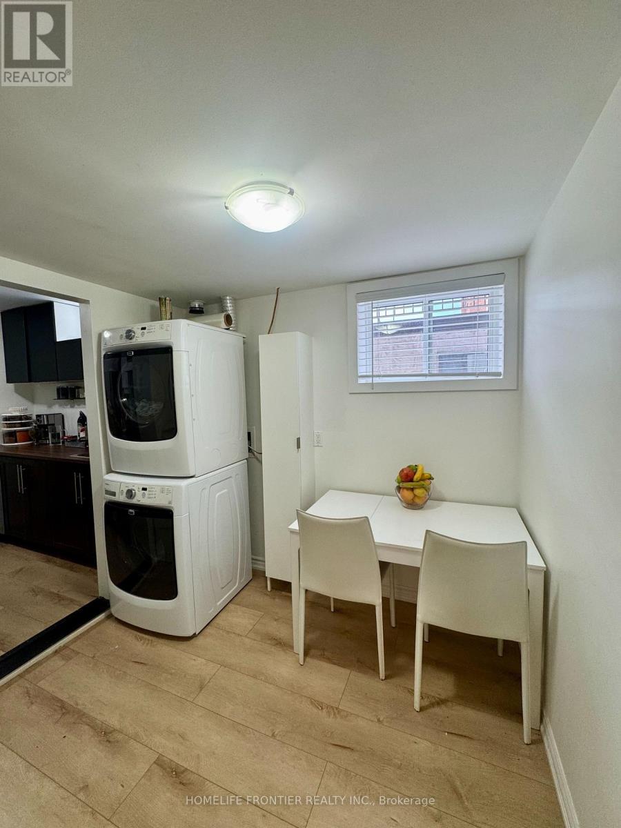 17 Bertram Street W, Toronto, Ontario  M6M 3S3 - Photo 30 - W13091418