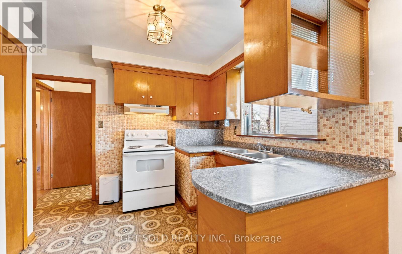 30 Ikley Road, Toronto, Ontario  M3J 1C6 - Photo 16 - W13091446