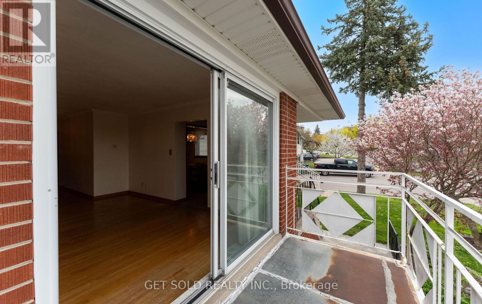30 Ikley Road, Toronto, Ontario  M3J 1C6 - Photo 8 - W13091446