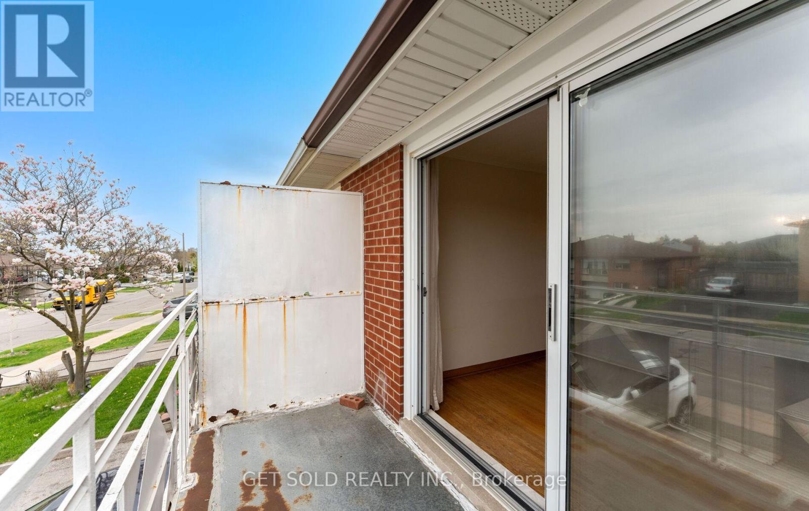 30 Ikley Road, Toronto, Ontario  M3J 1C6 - Photo 9 - W13091446