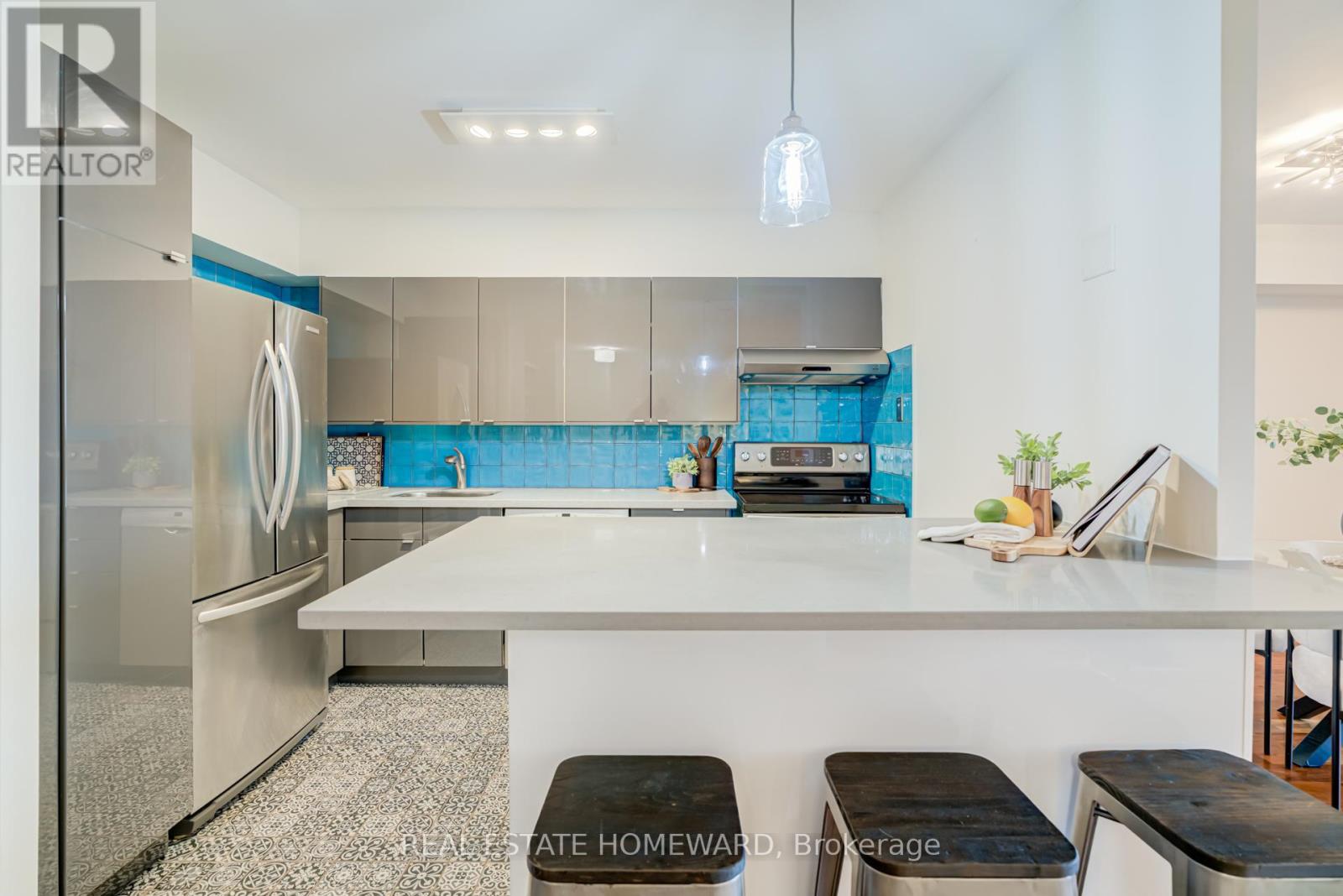 1610 - 100 Quebec Avenue, Toronto, Ontario  M6P 4B8 - Photo 9 - W13091514
