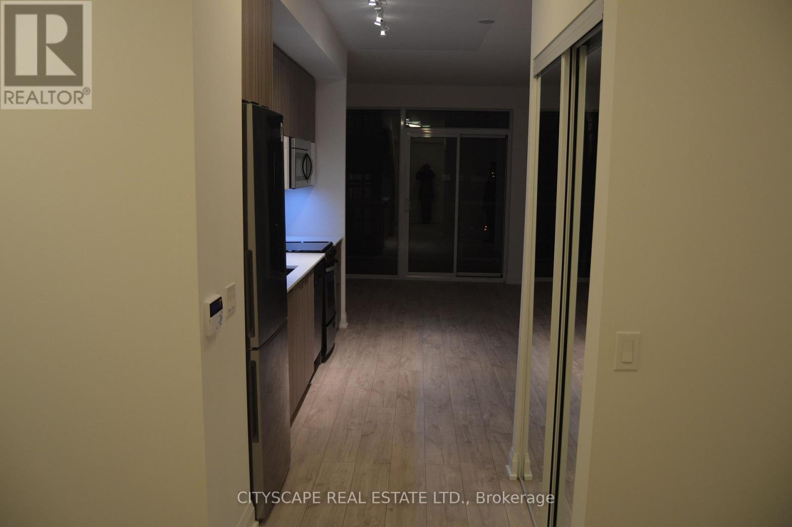 2308 - 56 Annie Craig Drive, Toronto, Ontario  M8V 0C5 - Photo 3 - W13091526