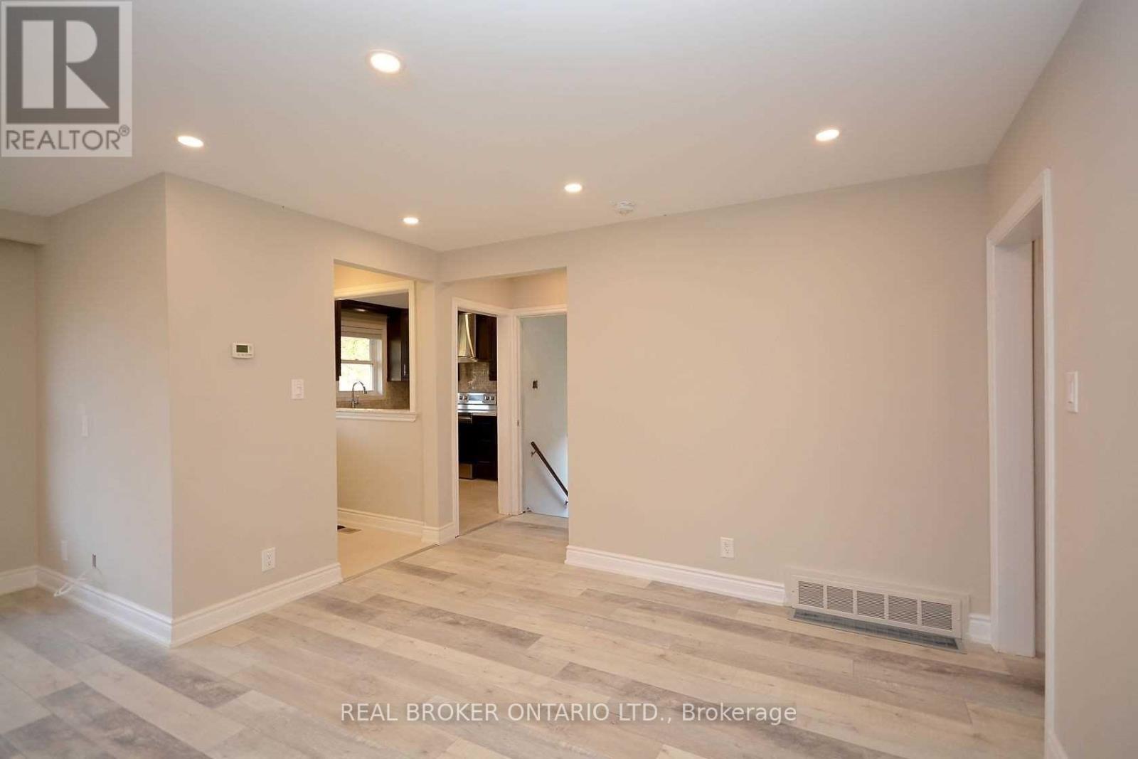 (Main) - 2276 Bostock Crescent, Mississauga, Ontario  L5J 3T1 - Photo 11 - W13091528