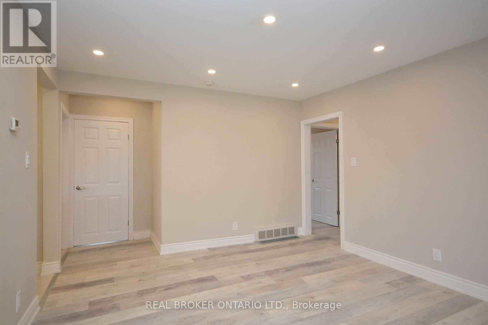 (Main) - 2276 Bostock Crescent, Mississauga, Ontario  L5J 3T1 - Photo 12 - W13091528