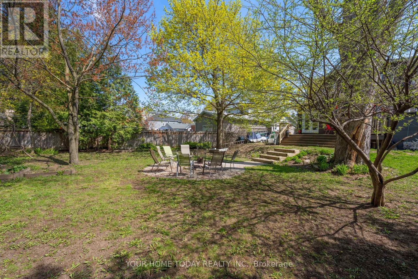 20 Elgin Street, Halton Hills, Ontario  L7G 3M3 - Photo 43 - W13091556