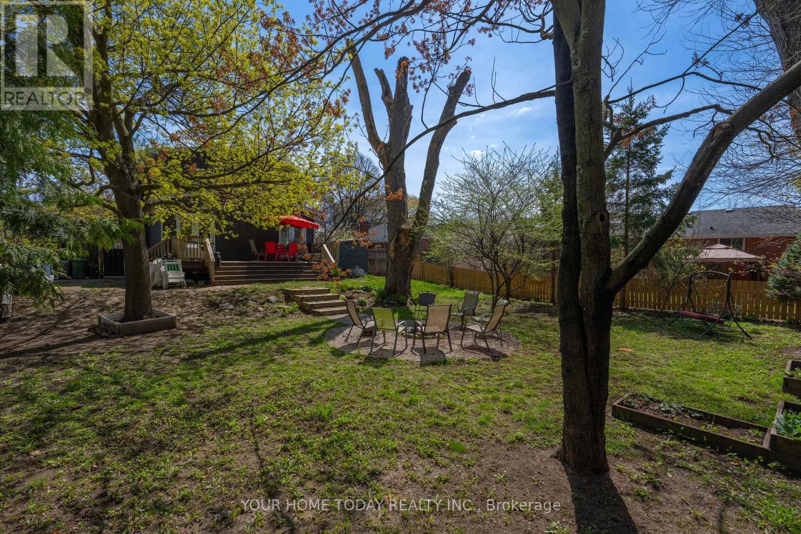 20 Elgin Street, Halton Hills, Ontario  L7G 3M3 - Photo 44 - W13091556