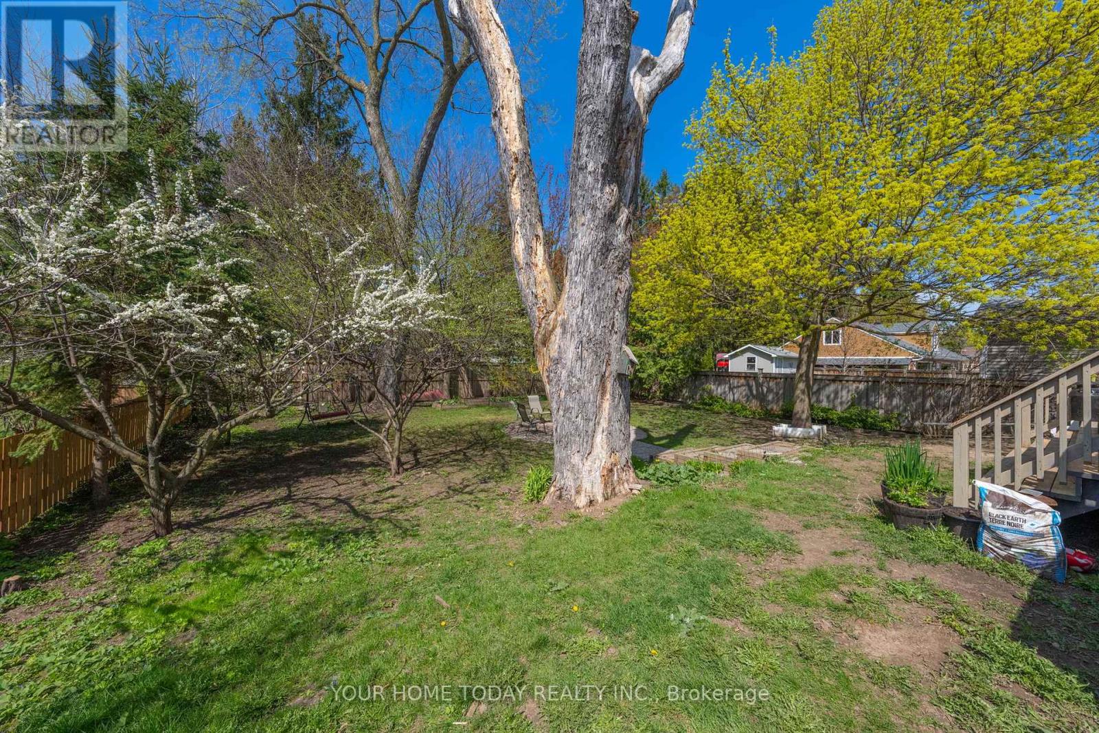 20 Elgin Street, Halton Hills, Ontario  L7G 3M3 - Photo 45 - W13091556