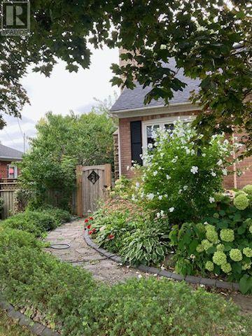 20 Elgin Street, Halton Hills, Ontario  L7G 3M3 - Photo 5 - W13091556