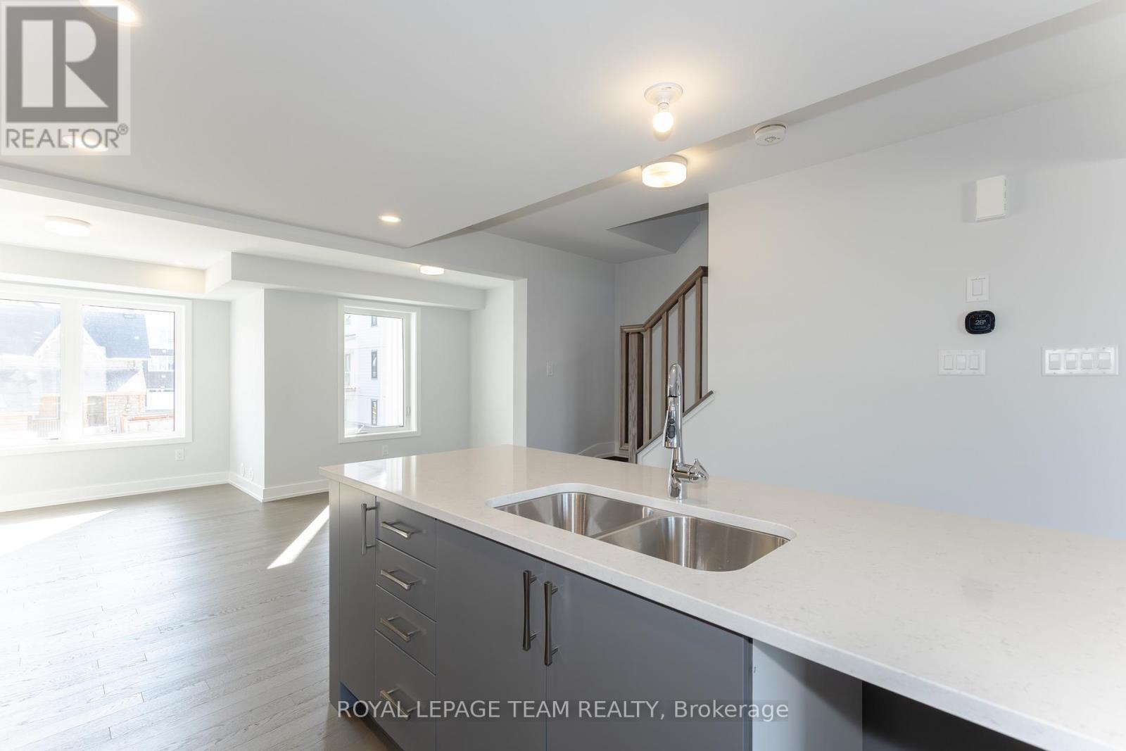 748 Kinstead Private, Ottawa, Ontario  K2S 3B3 - Photo 11 - X13091662