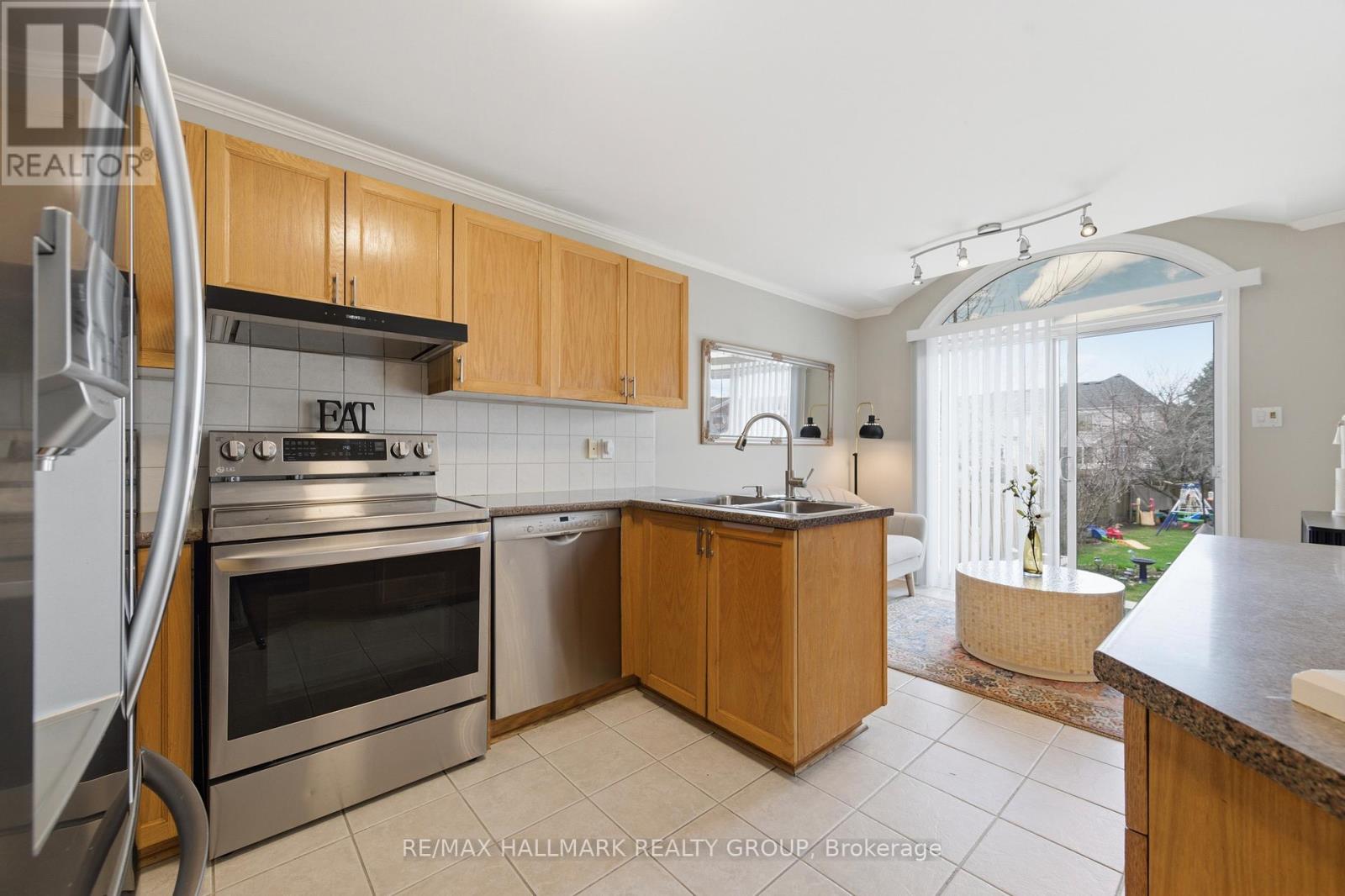 2208 Brockstone Crescent, Ottawa, Ontario  K4A 4V4 - Photo 12 - X13091670
