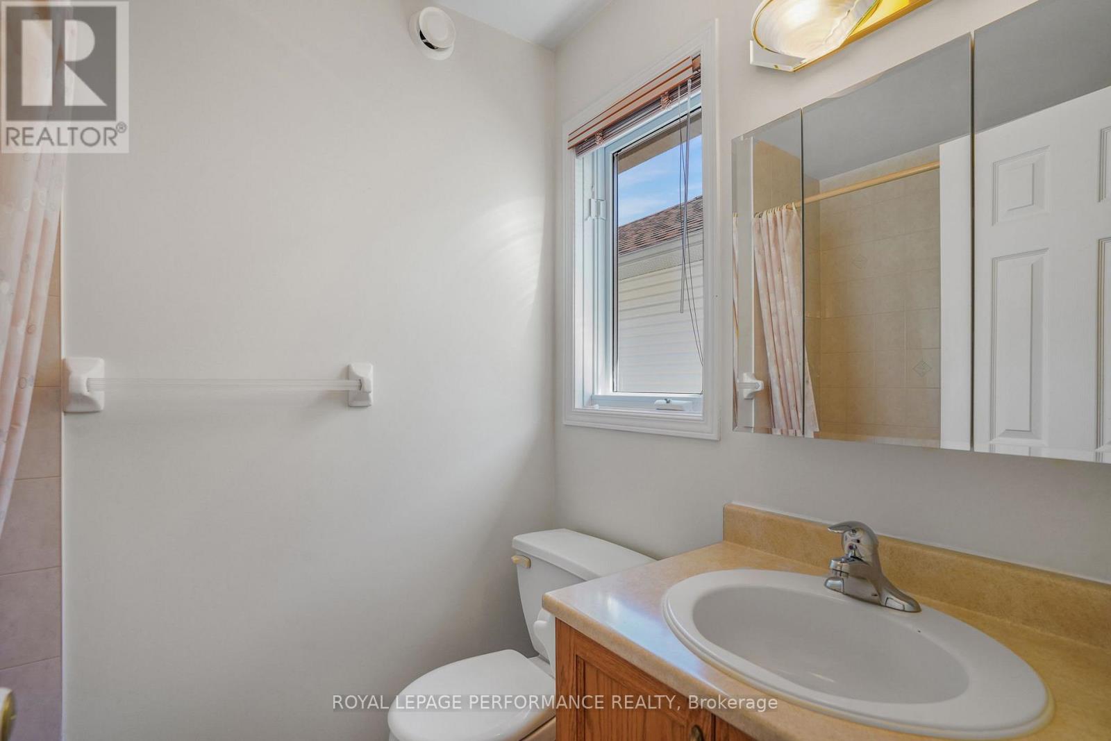28 Campbell Court, Russell, Ontario  K4R 1G7 - Photo 12 - X13091690
