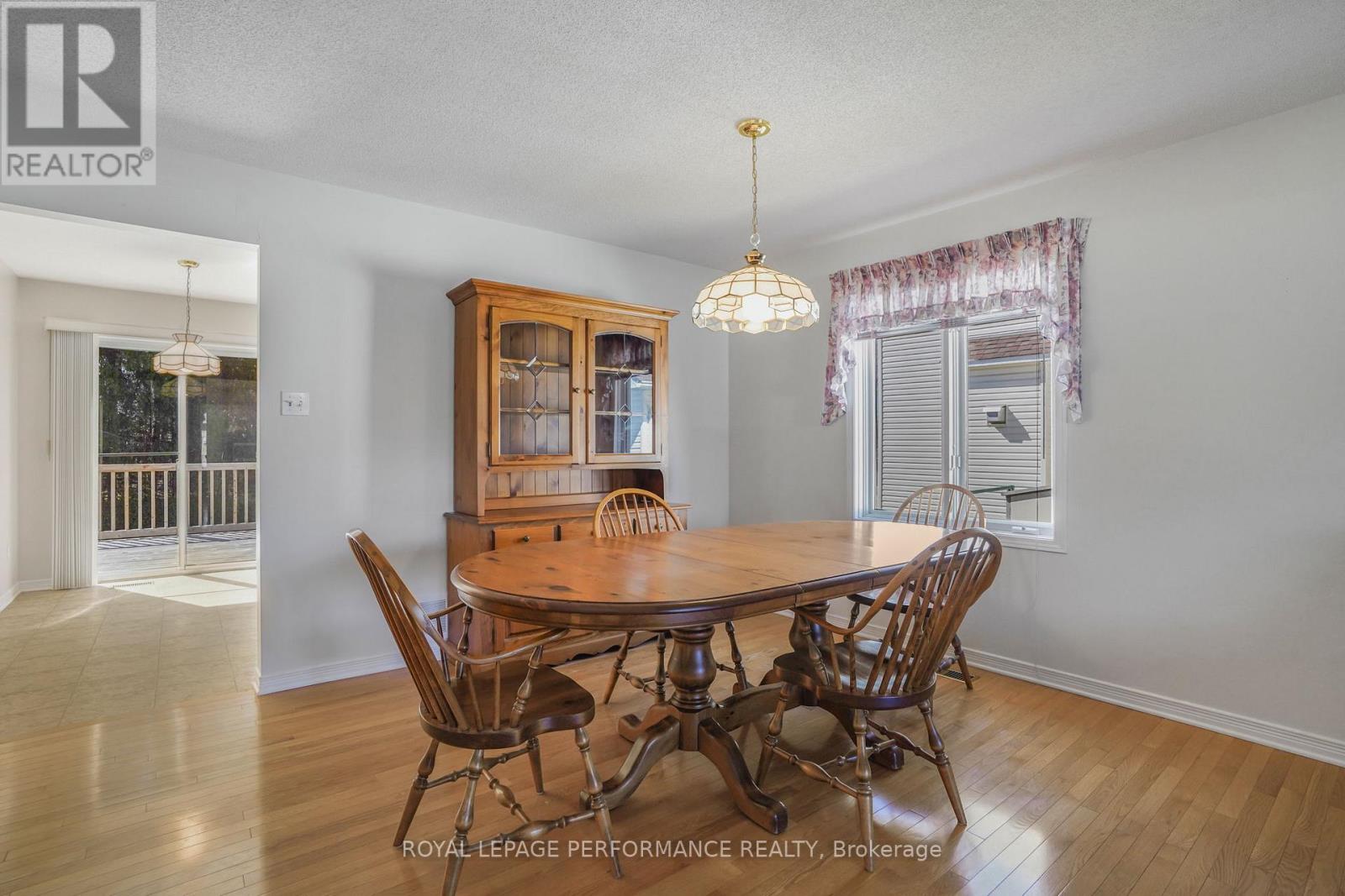28 Campbell Court, Russell, Ontario  K4R 1G7 - Photo 7 - X13091690