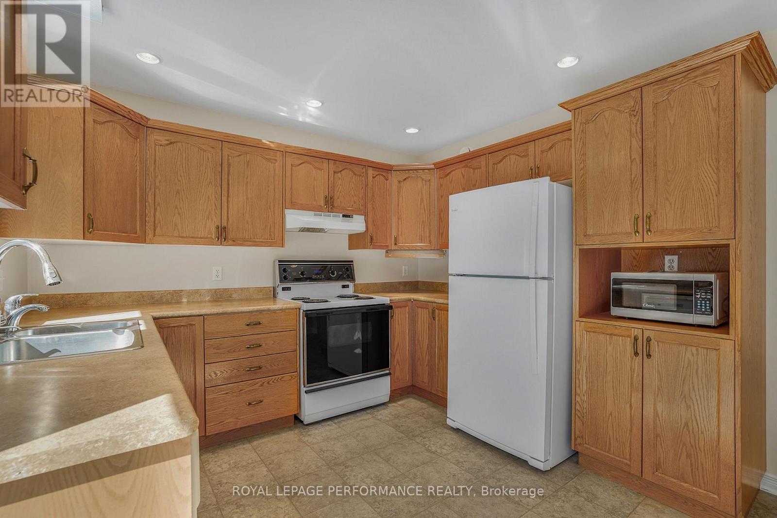 28 Campbell Court, Russell, Ontario  K4R 1G7 - Photo 8 - X13091690