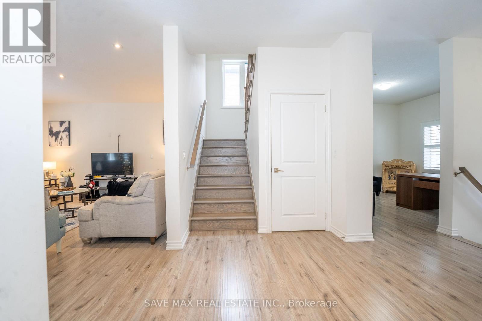 11 Peterson Street, Blandford-Blenheim, Ontario  N0J 1G0 - Photo 17 - X13091302