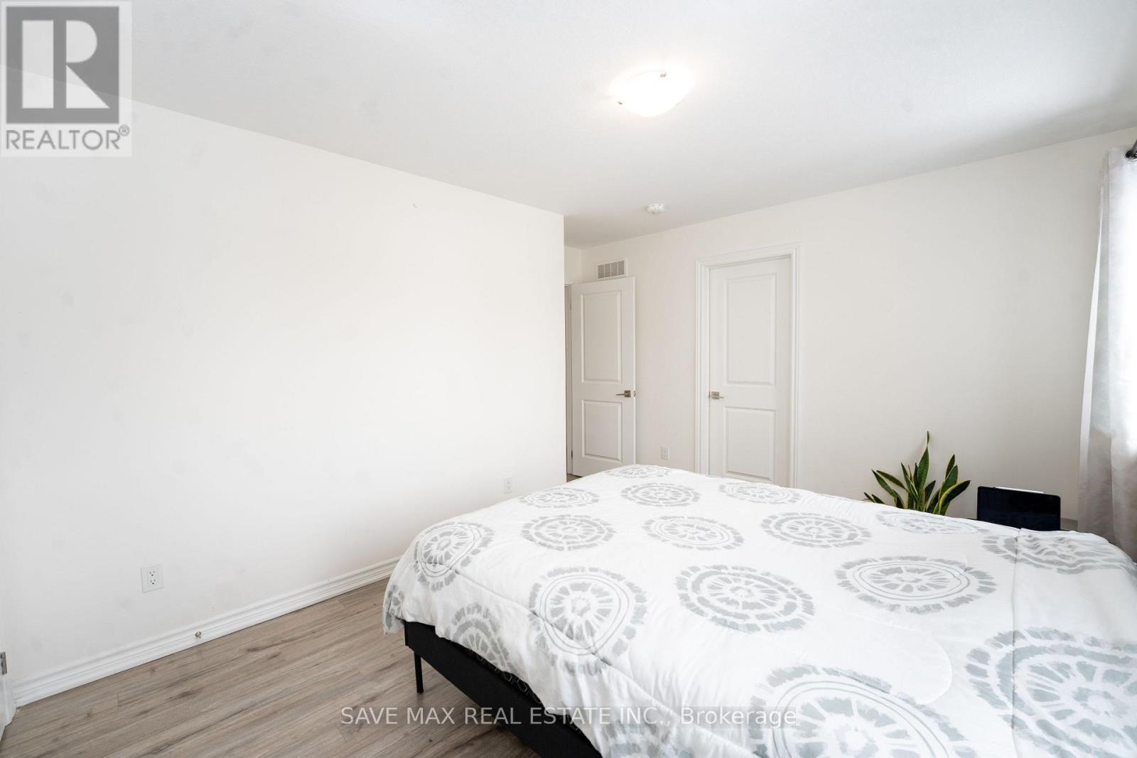 11 Peterson Street, Blandford-Blenheim, Ontario  N0J 1G0 - Photo 24 - X13091302